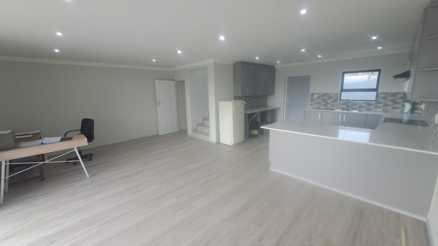 3 Bedroom Property for Sale in Hartenbos Heuwels Western Cape